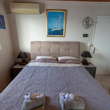 Beachfront Luxury - On The Ii شقة